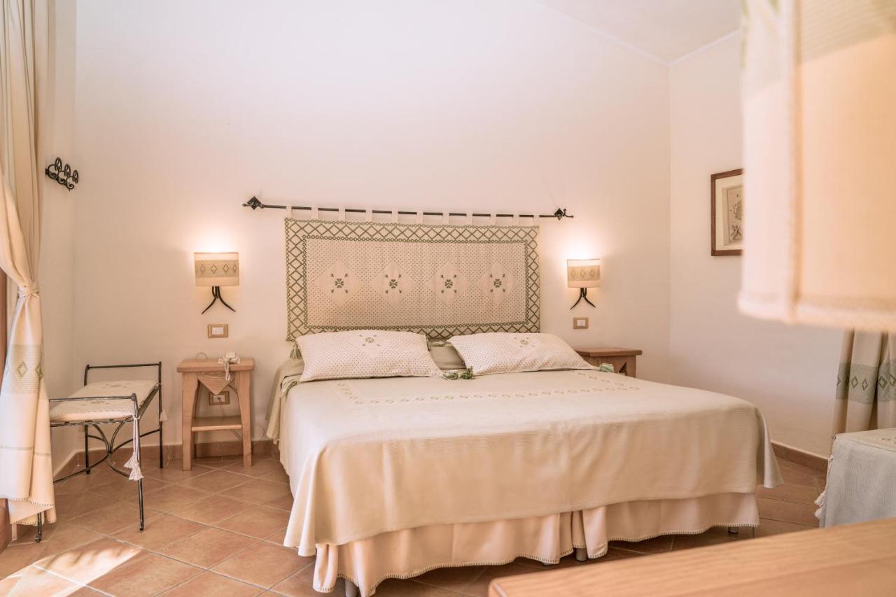 Hotel Aldiola Country Resort Sant'Antonio di Gallura Εξωτερικό φωτογραφία