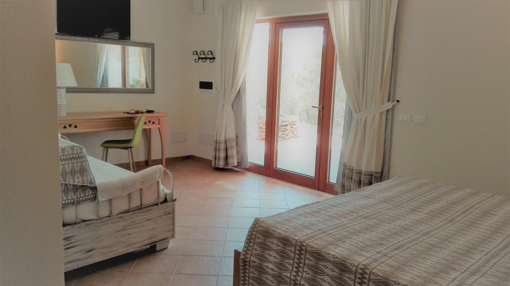 Hotel Aldiola Country Resort Sant'Antonio di Gallura Εξωτερικό φωτογραφία
